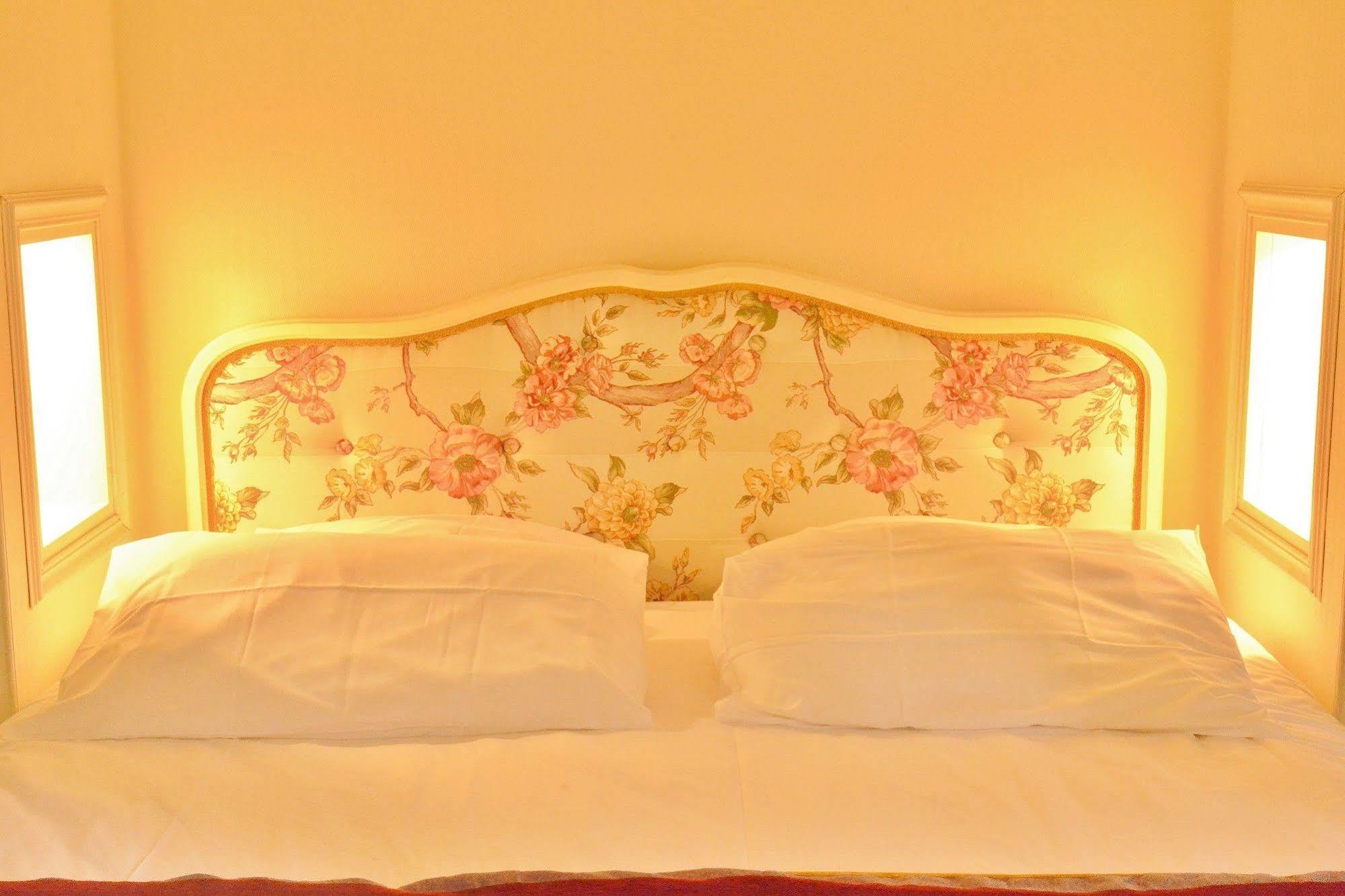 Chambres D'Hotes Domaine Du Hameau Baylesse Saint-Jean-d'Aigues-Vives Exterior foto